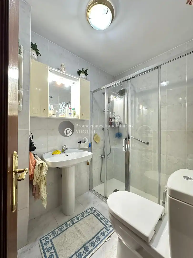 Bathroom of Flat for sale in Verín  with Heating, Terrace and Storage room