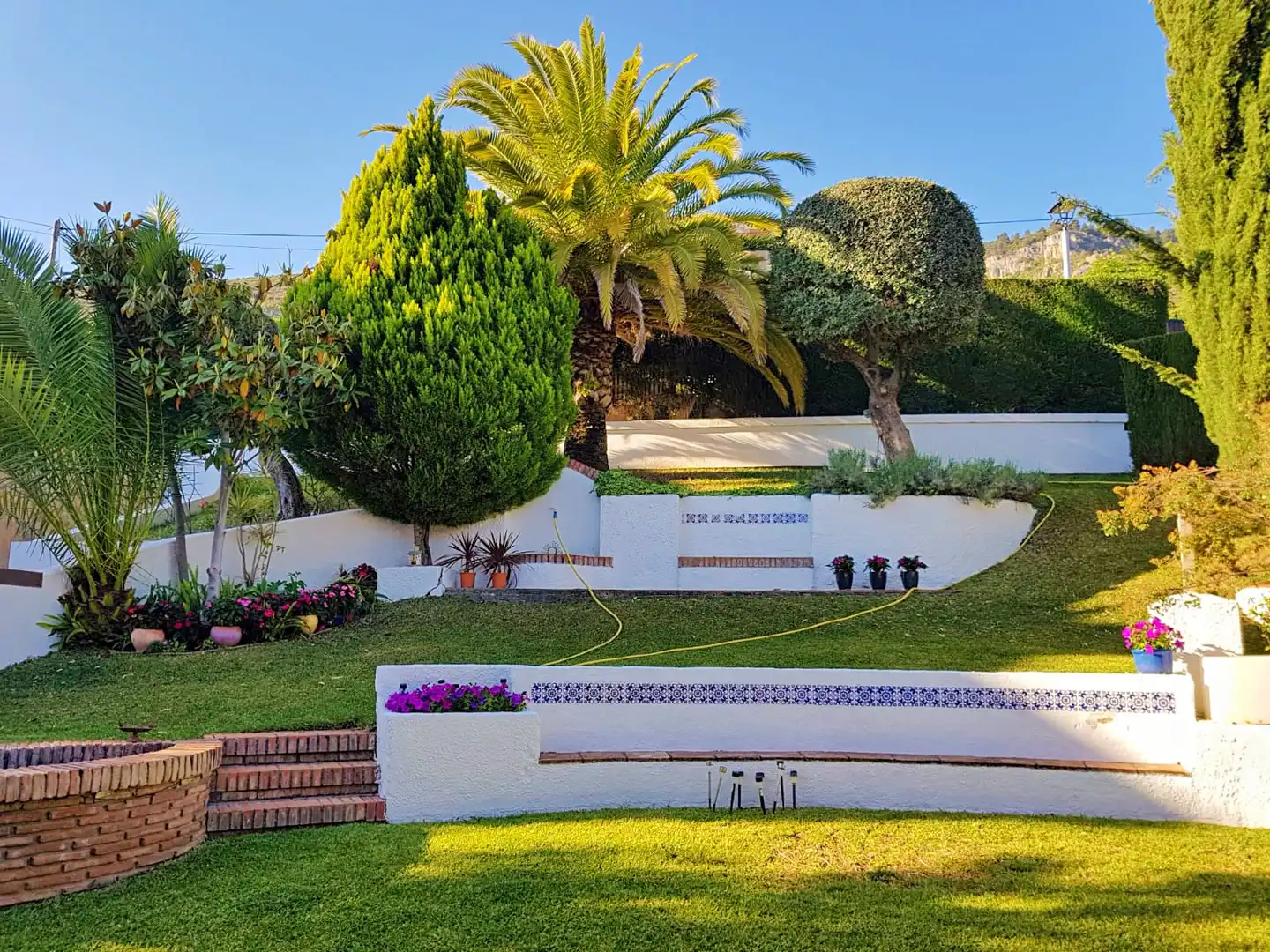 Jardí de Casa o xalet en venda en Alhaurín de la Torre amb Aire condicionat, Jardí privat i Terrassa