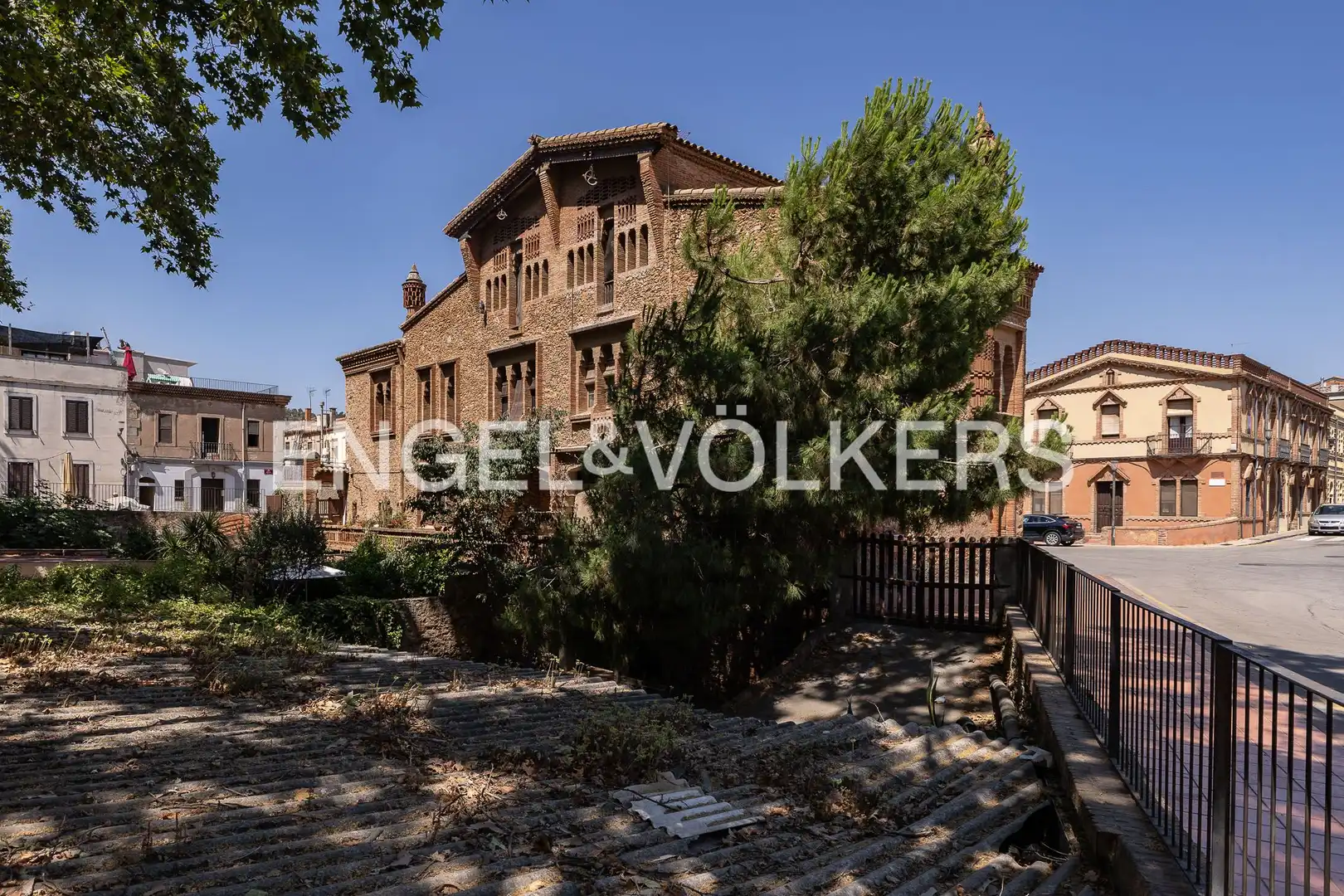 Vista exterior de Casa o xalet en venda en Santa Coloma de Cervelló amb Calefacció, Jardí privat i Terrassa
