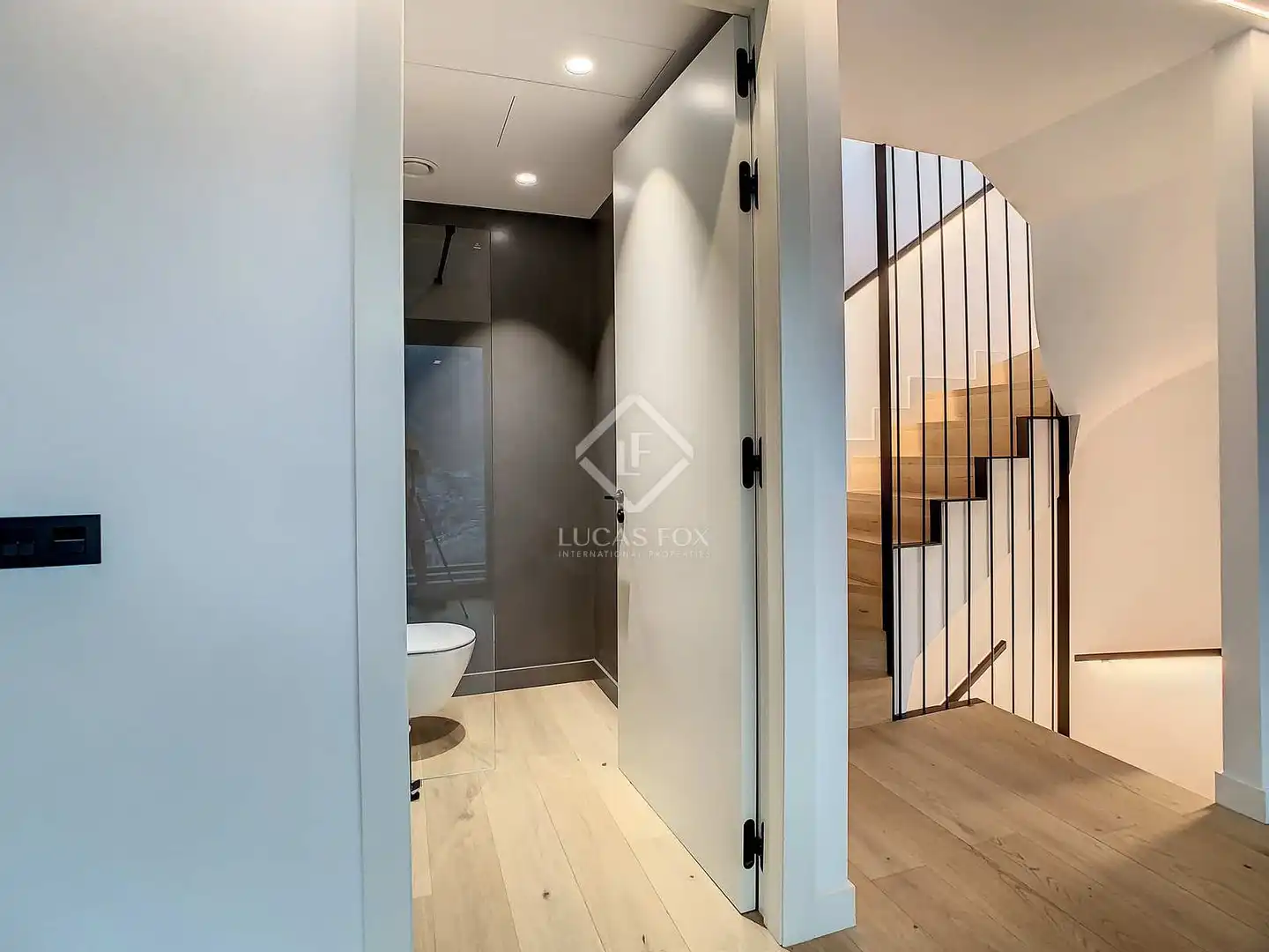 Attic for sale in Madrid  with Air Conditioner, Heating and Terrace