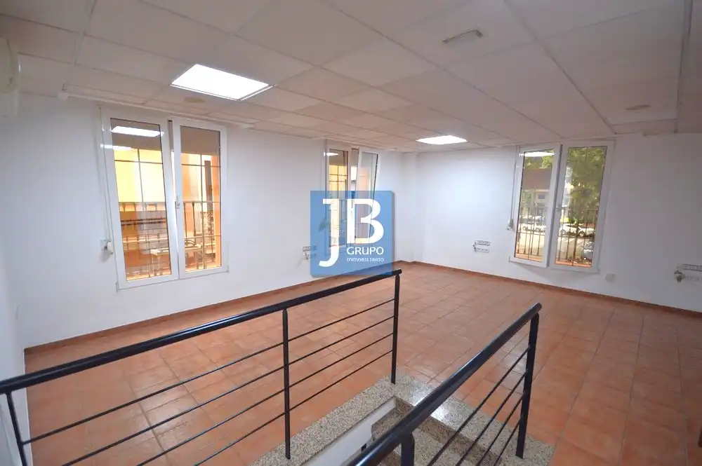 Local comercial de lloguer a Plaça de la Bassa, imagen 9