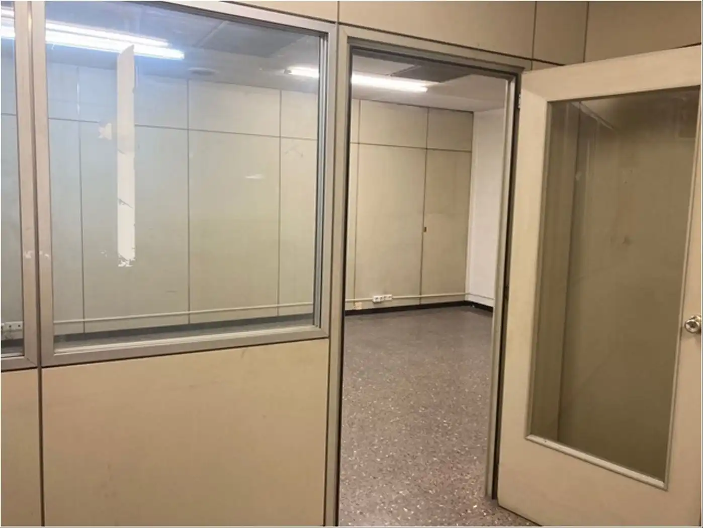 Oficina de alquiler en L'Hospitalet de Llobregat, Barcelona