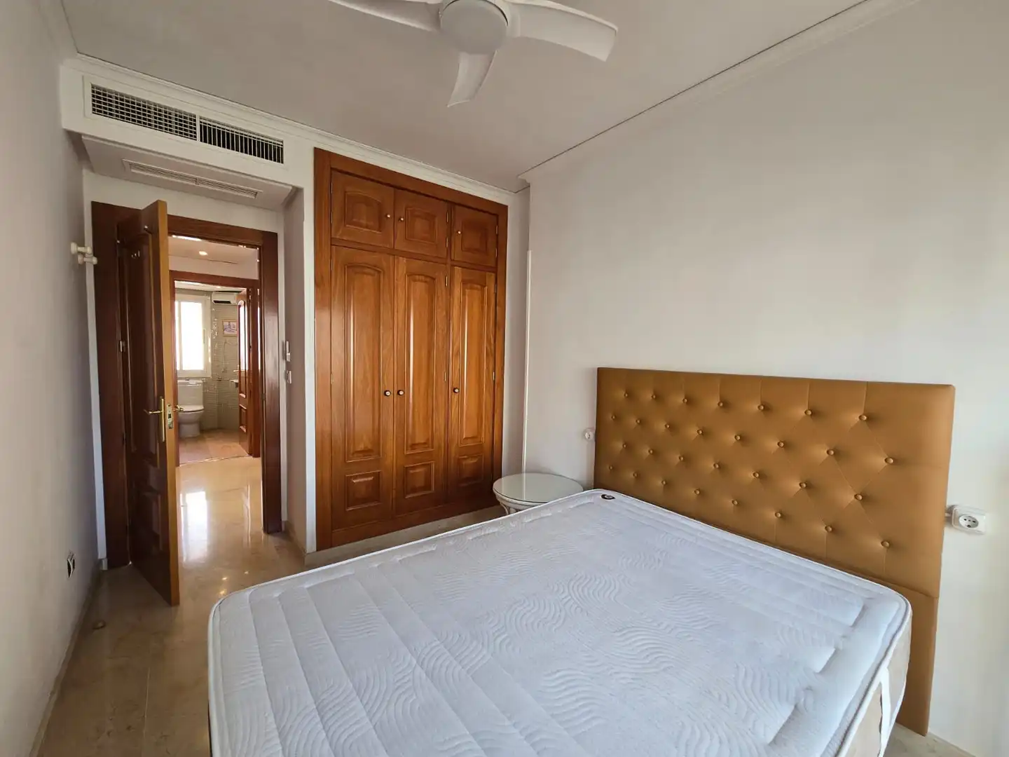 Habitación de Casa adosada en venta en Marbella con Amueblado