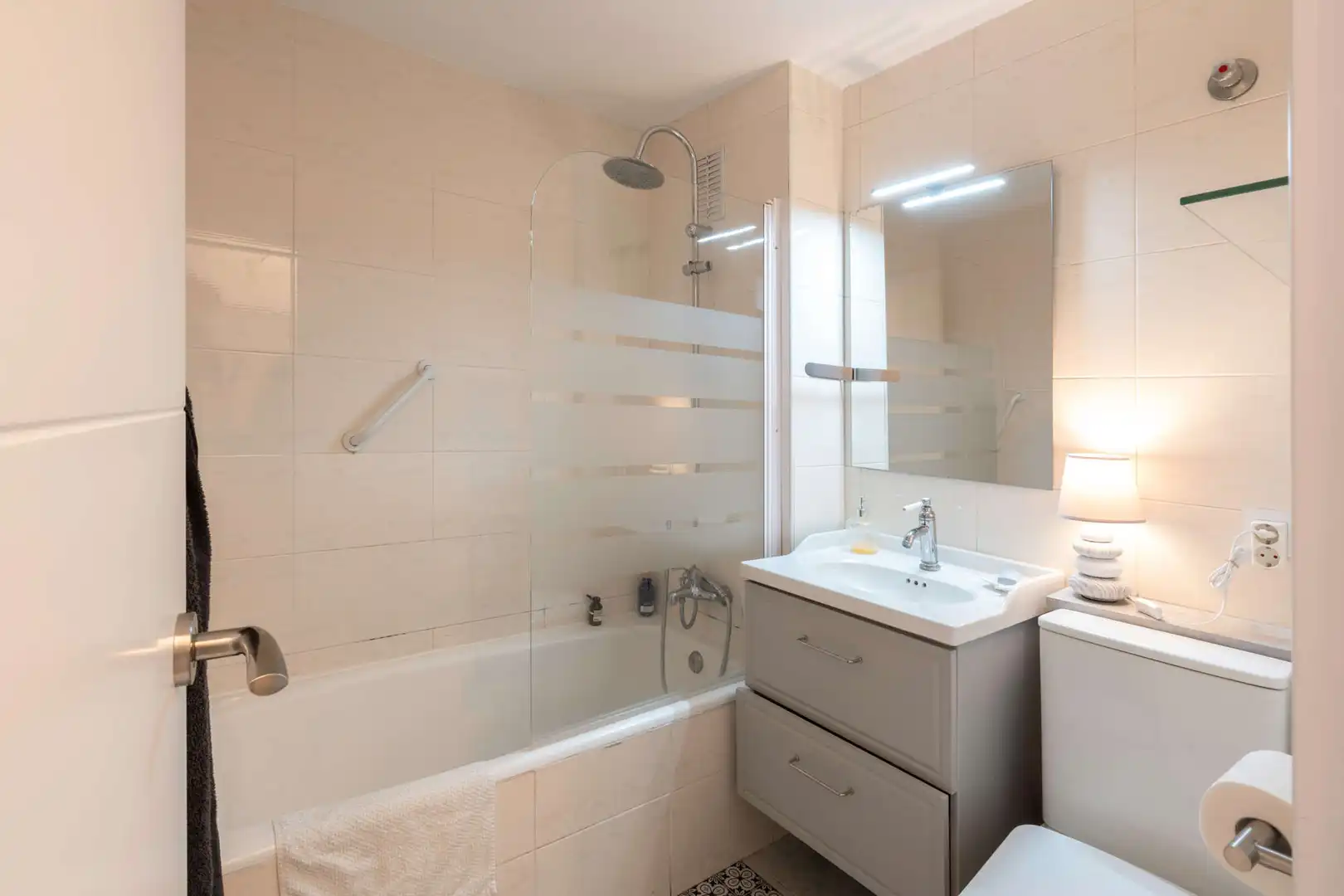 Baño de Piso en venta en  Palma de Mallorca con Terraza, Amueblado y Balcón