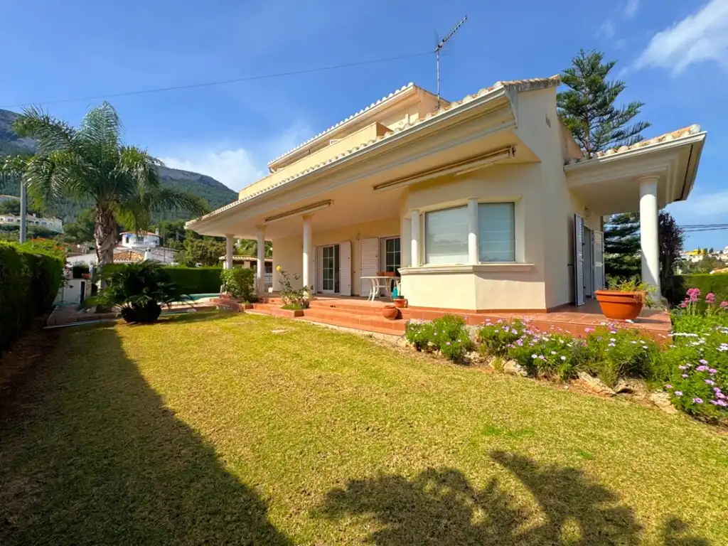 Exterior view of Houses for sale in Dénia  with Air Conditioner, Private garden and Terrace