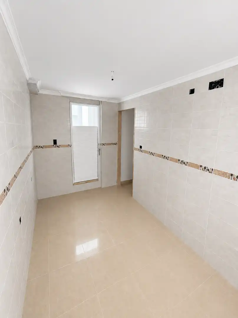Badezimmer von Einfamilien-Reihenhaus zum Verkauf in Onda mit Terrasse, Abstellraum und Balkon