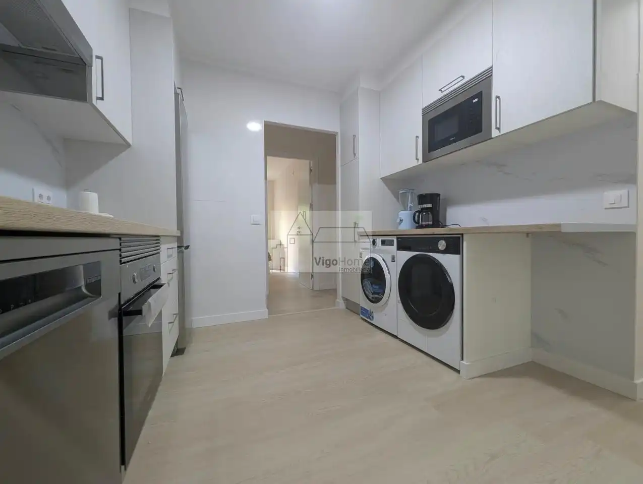 Cocina de Piso de alquiler en Vigo  con Calefacción, Terraza y Amueblado