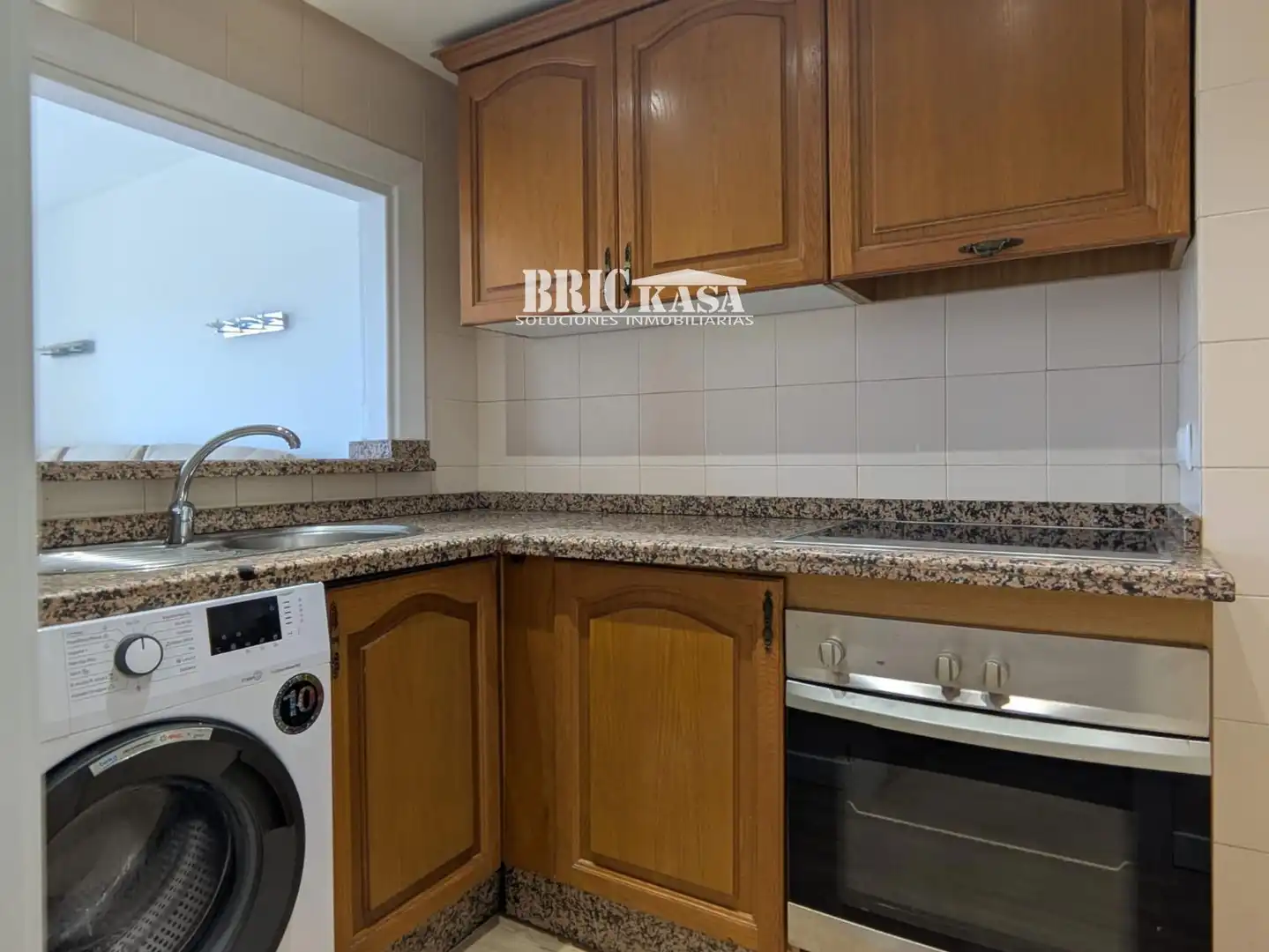 Cocina de Piso en venta en Benalmádena con Terraza, Piscina y Amueblado