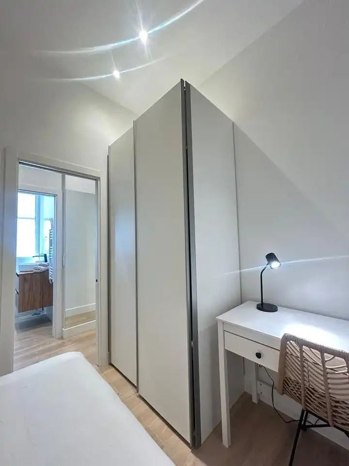 Schlafzimmer von Erdgeschoss zur Miete in Madrid mit Klimaanlage