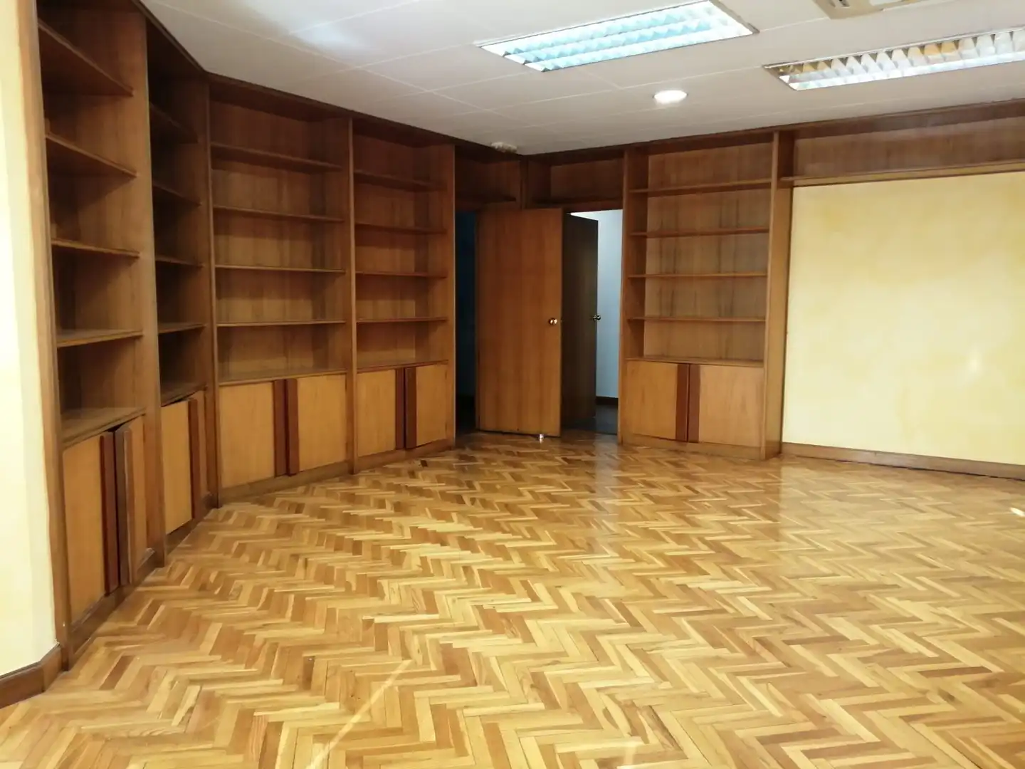 Büro zum Verkauf in Murcia mit Klimaanlage und Heizung