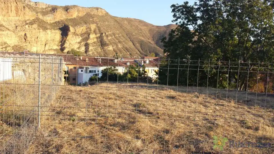 Residential zum Verkauf in Cervera del Río Alhama