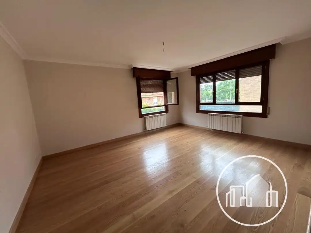 Chalet en venta en Medina de Pomar, imagen 2