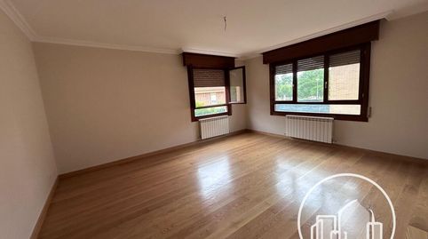 Foto 2 de Casa o chalet en venta en Medina de Pomar, Burgos