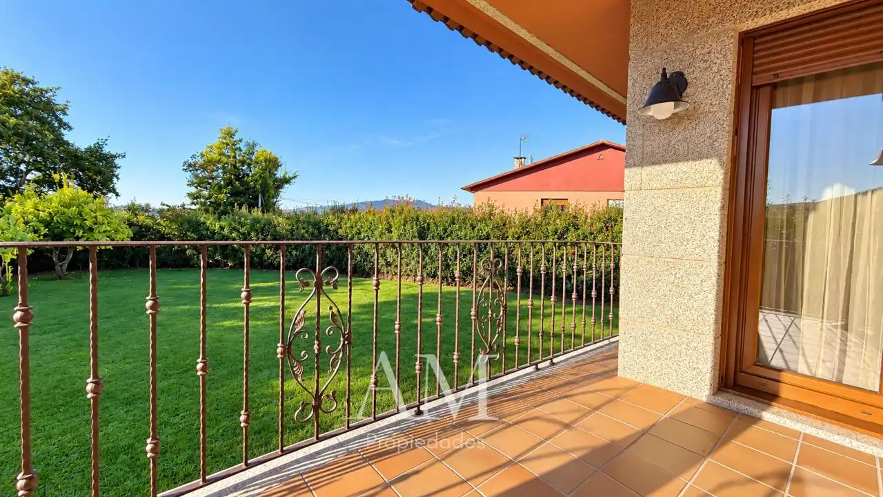 Chalet con terraza en venta en Cruceiro, imagen 32