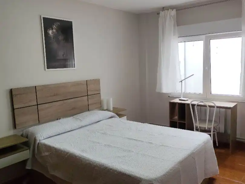 Bedroom of Flat for share in Buenavista - El Cristo