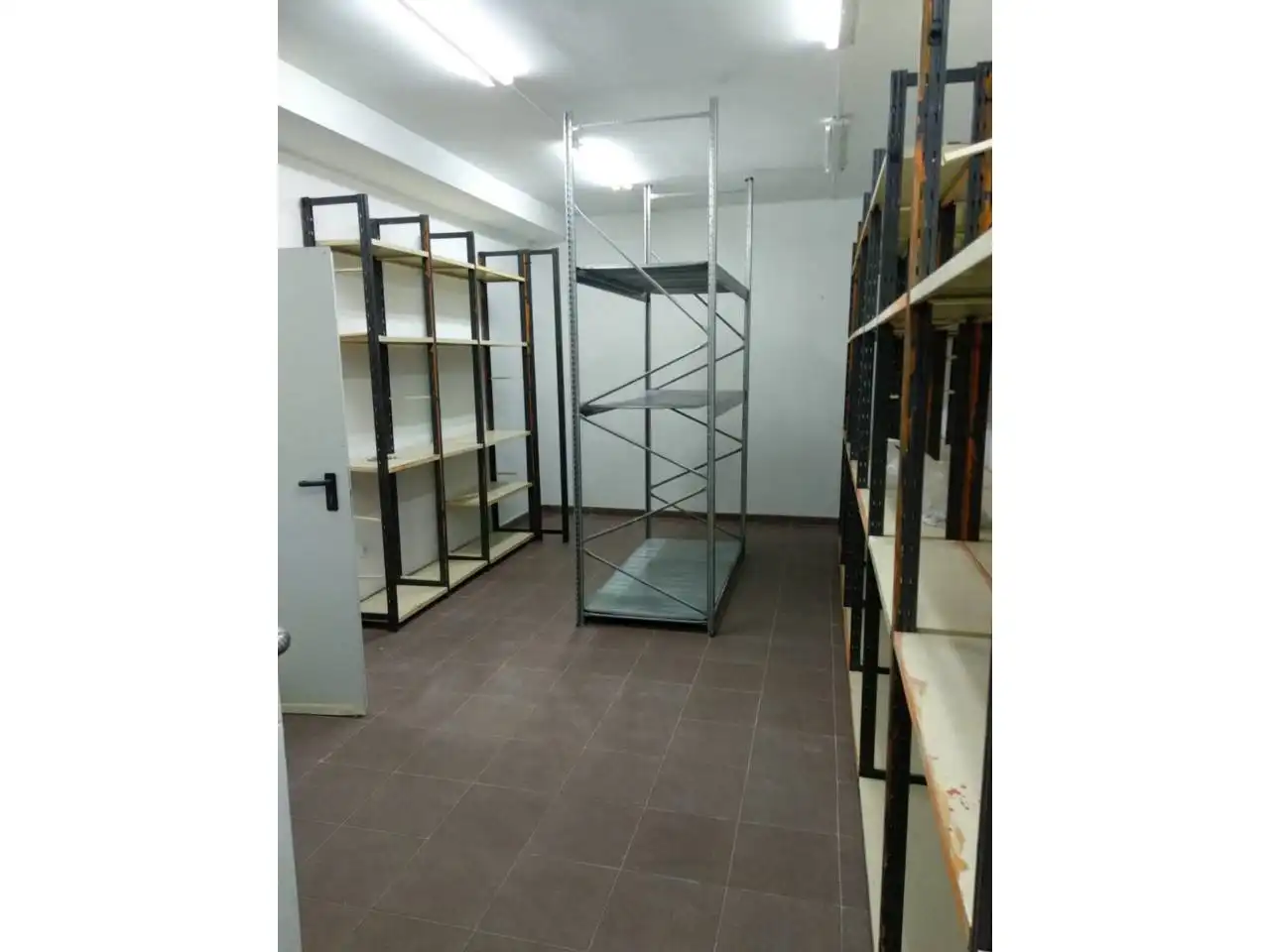 Local comercial en venda a Centro, imagen 3