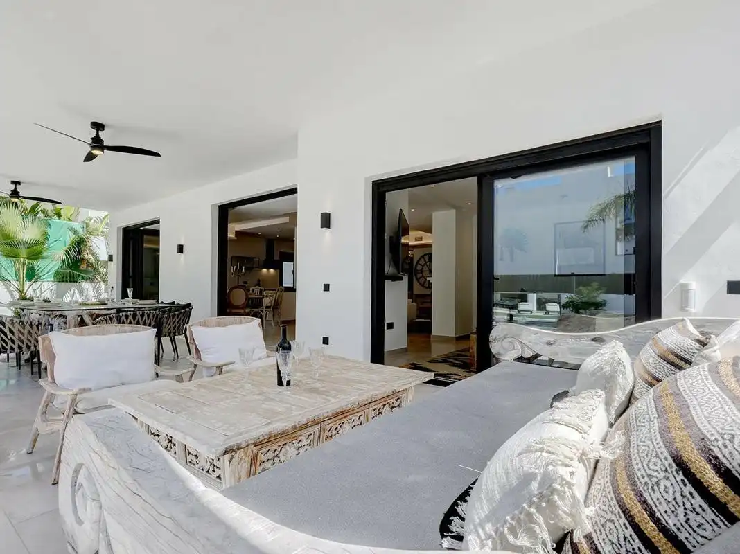 Terrasse von Haus oder Chalet zur Miete in Marbella mit Klimaanlage, Privatgarten und Terrasse