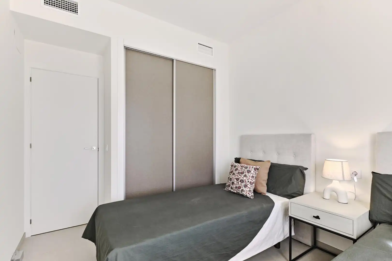 Bedroom of Houses for sale in Torrevieja  with Air Conditioner, Heating and Private garden