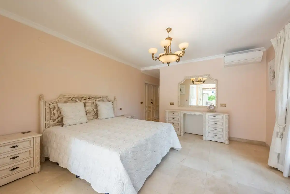 Reihenhaus zum Verkauf in Estepona Pueblo, imagen 18