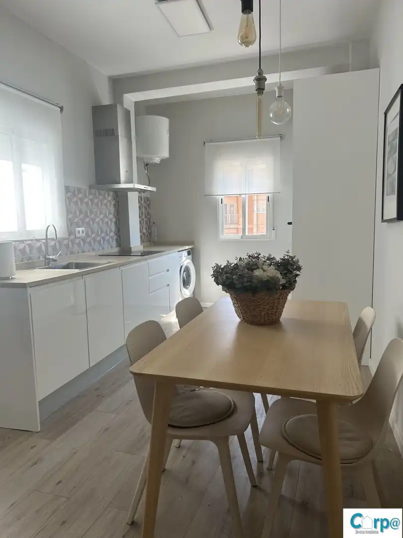 Flat for rent in Arquitecto Alfaro, El Cabanyal - El Canyamelar