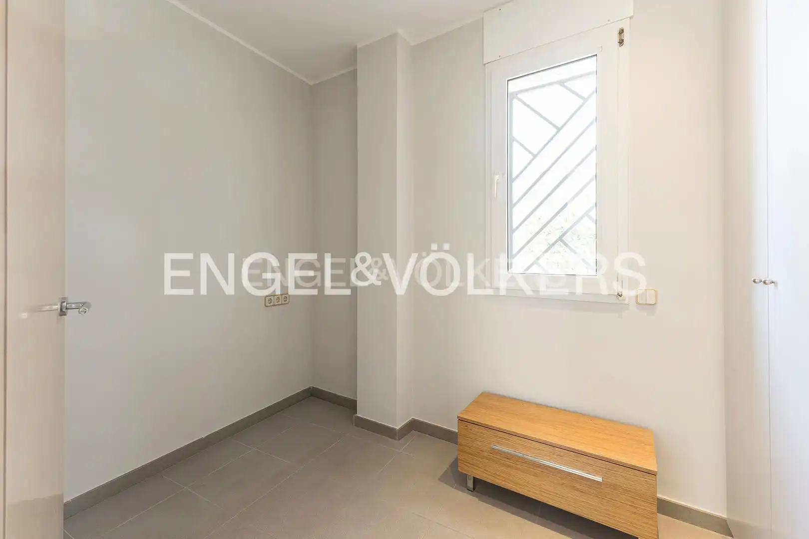 Houses for sale in Barcelona  with Air Conditioner, Heating and Private garden