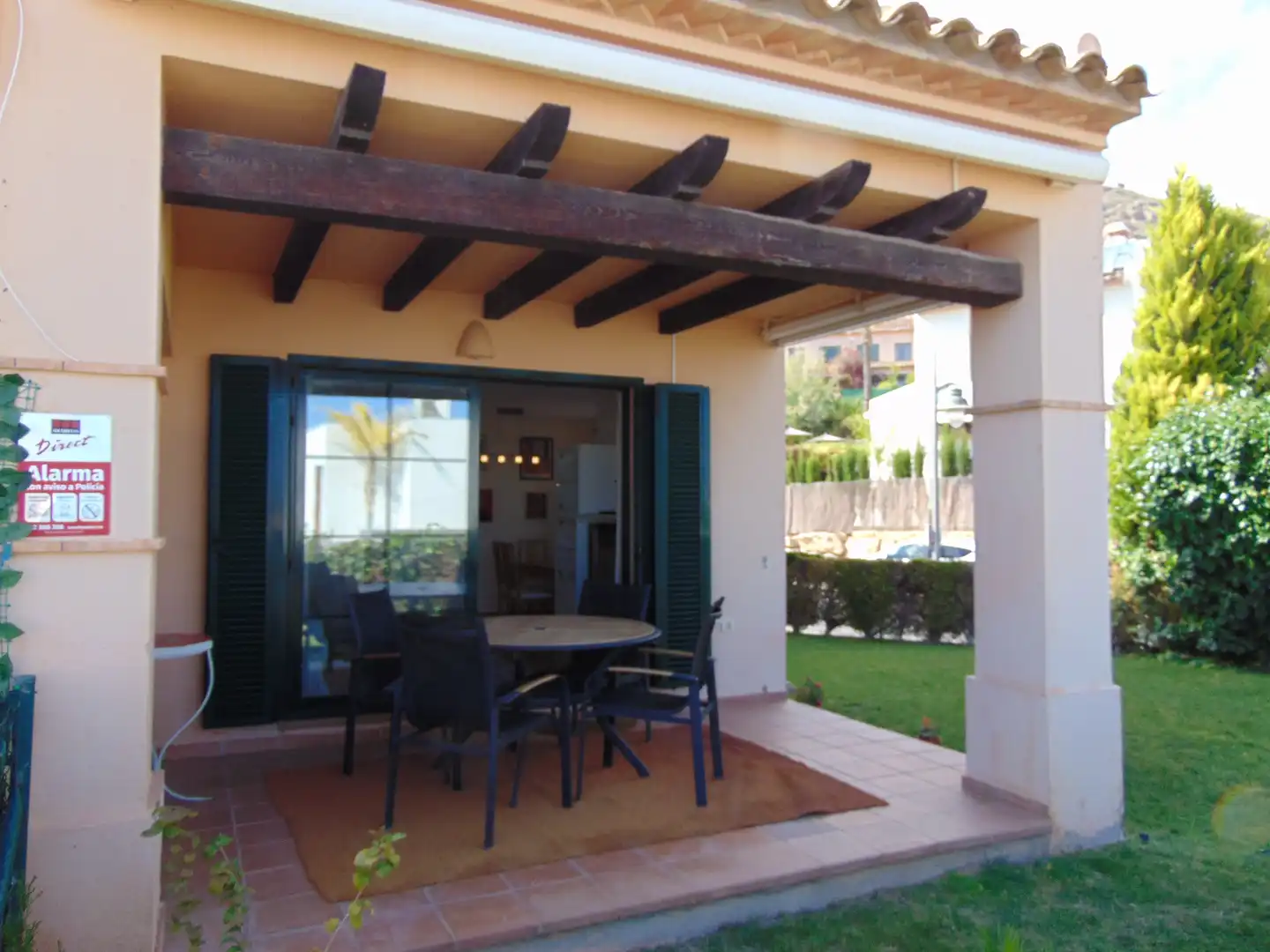 Casa adosada de lloguer a Golf Bahía
