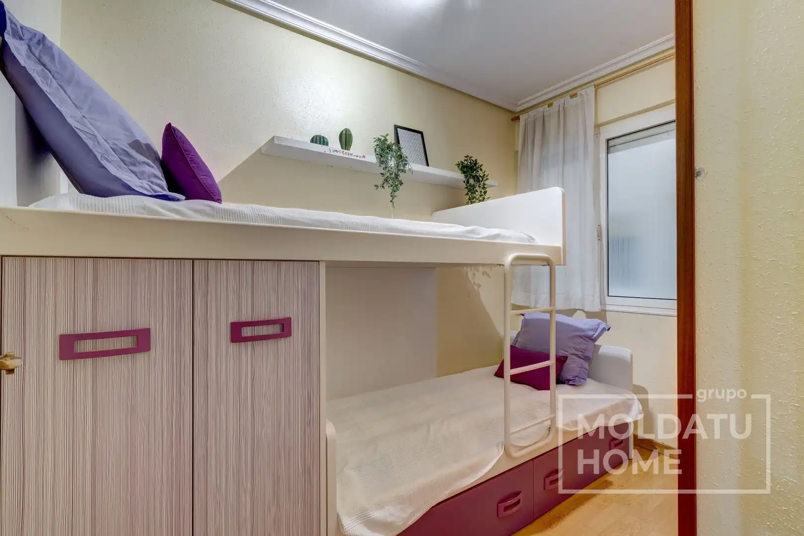 Bedroom of Flat for sale in Andoain  with Heating, Terrace and Furnished