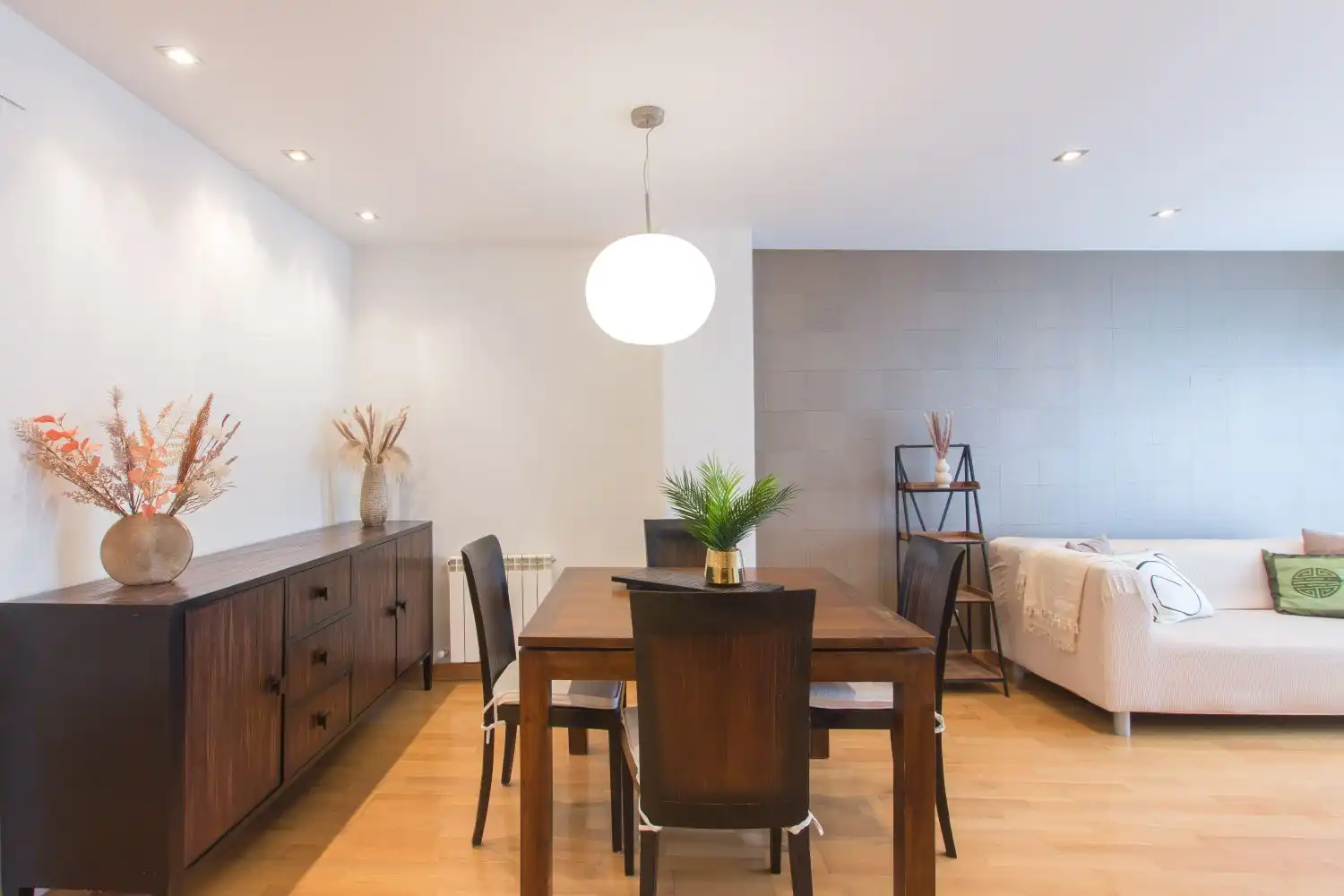 Comedor de Piso en venta en  Pamplona / Iruña con Aire acondicionado, Calefacción y Trastero