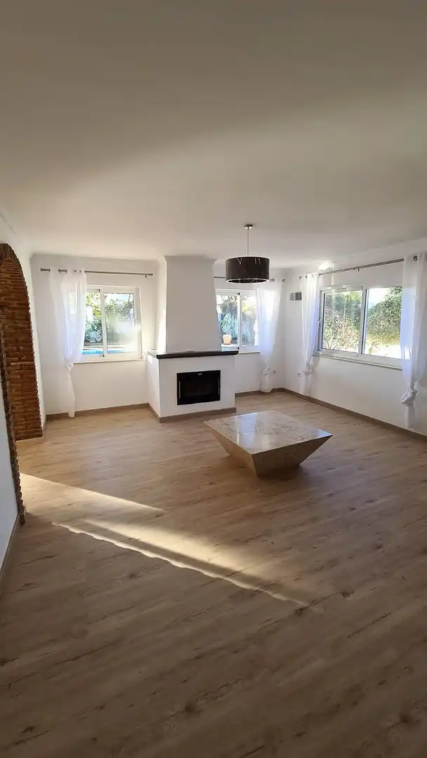Sala d'estar de Casa o xalet de lloguer en Mijas amb Aire condicionat, Jardí privat i Piscina
