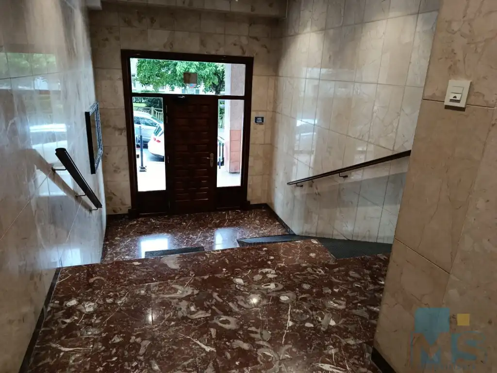Piso en venta en Errenteria con Amueblado y Balcón