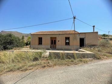 Casa rústica en venta en Pedanías Oeste