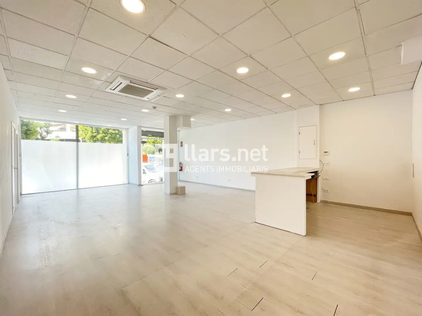 Local de alquiler en Sitges con Aire acondicionado