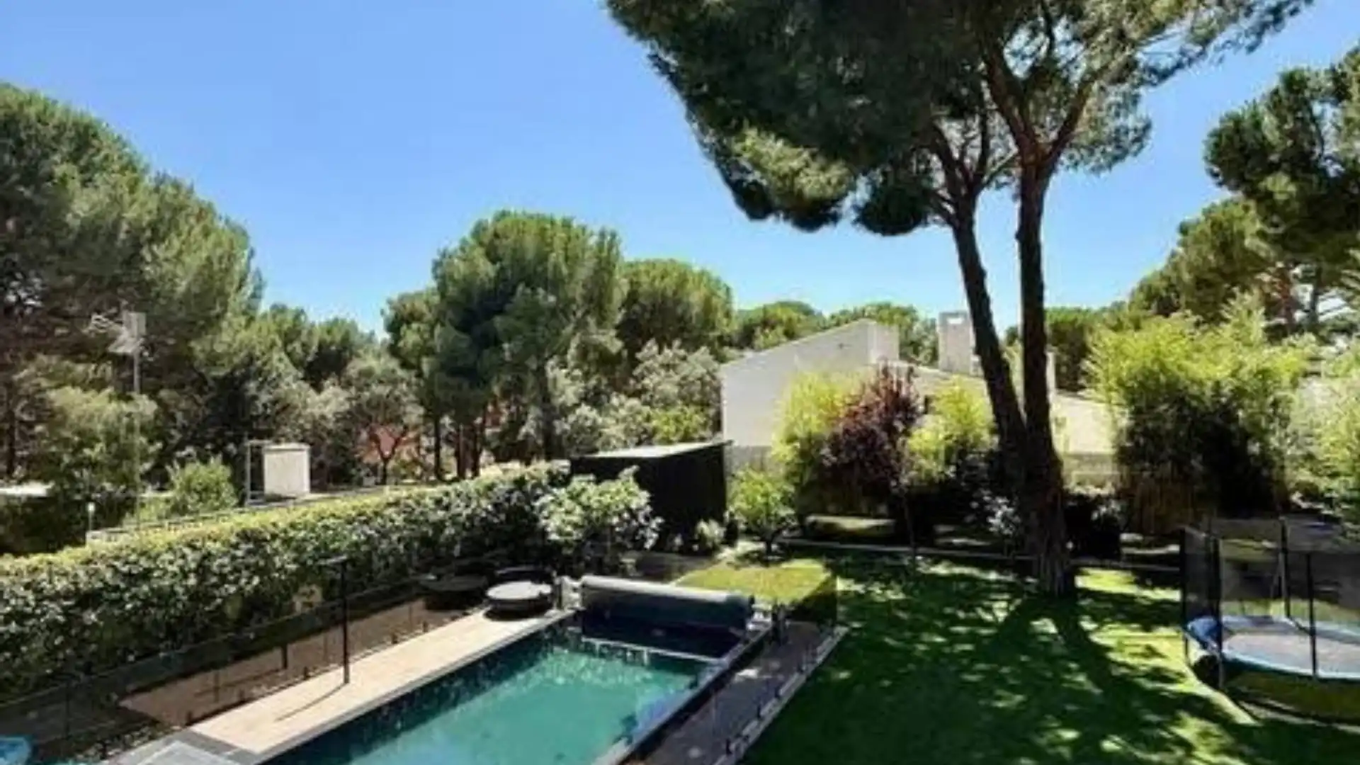 Garden of Houses for sale in Pozuelo de Alarcón  with Air Conditioner, Heating and Private garden