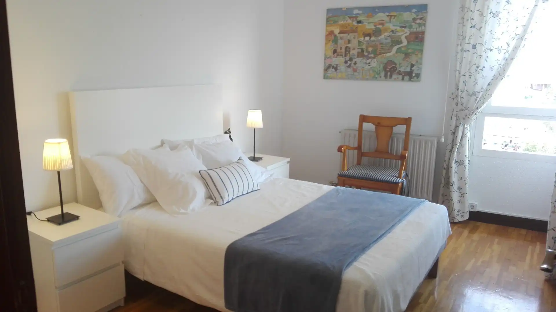 Habitación de Piso de alquiler en  Pamplona / Iruña con Calefacción, Parquet y Terraza