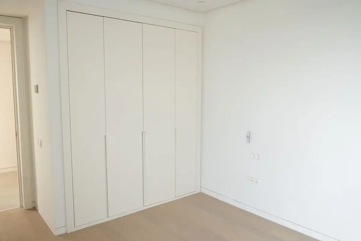 Habitación de Dúplex en venta en Marbella con Terraza y Piscina comunitaria
