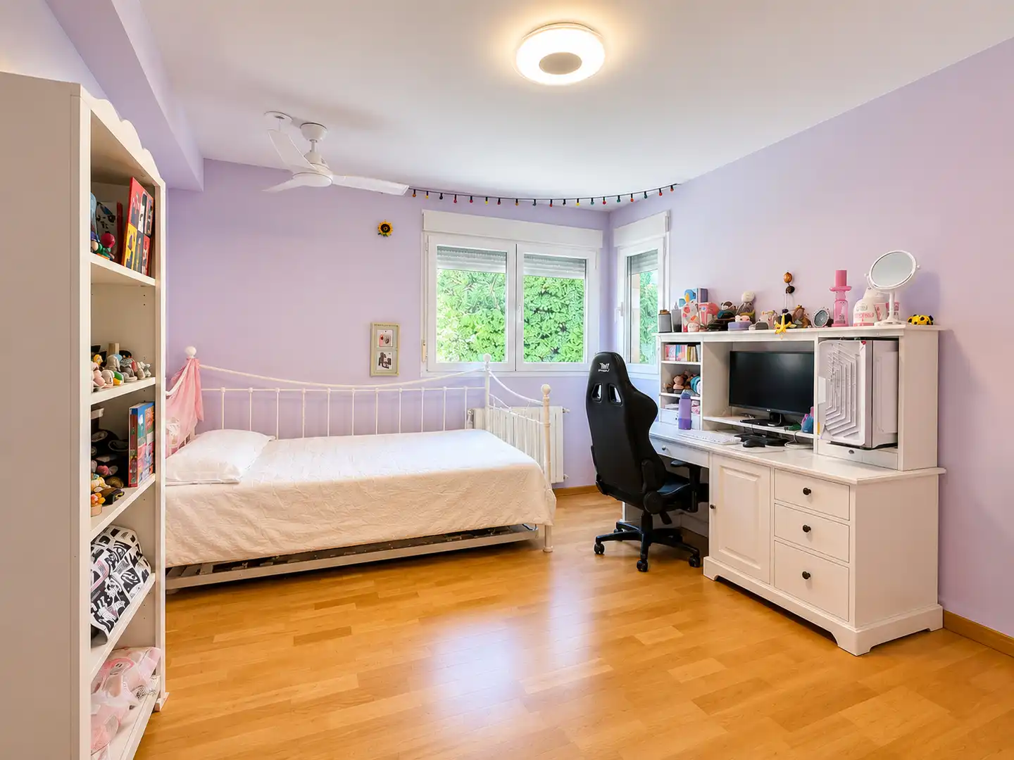 Habitación de Casa adosada en venta en Torrelodones con Piscina comunitaria