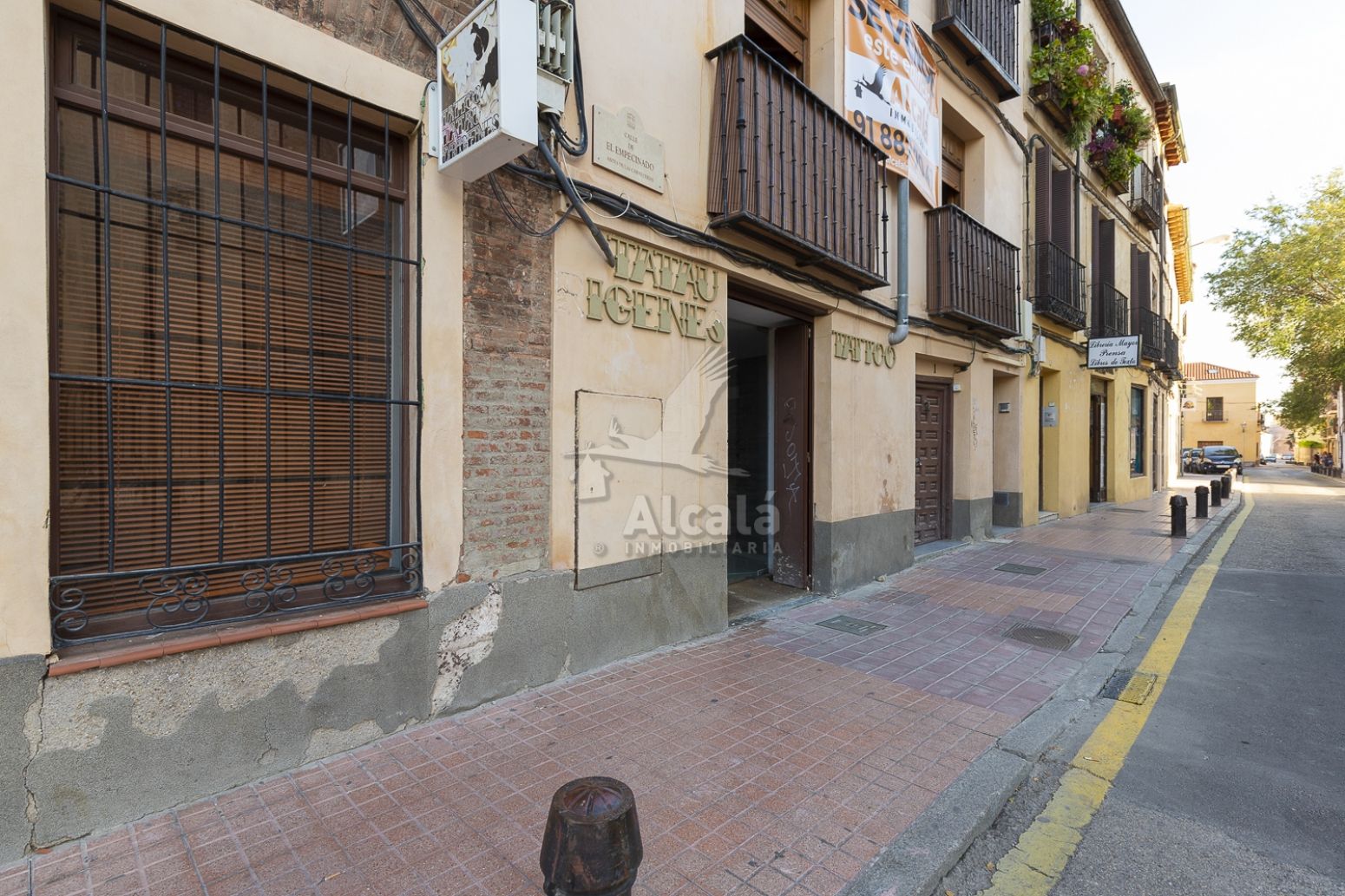 Vista exterior de Local de lloguer en Alcalá de Henares
