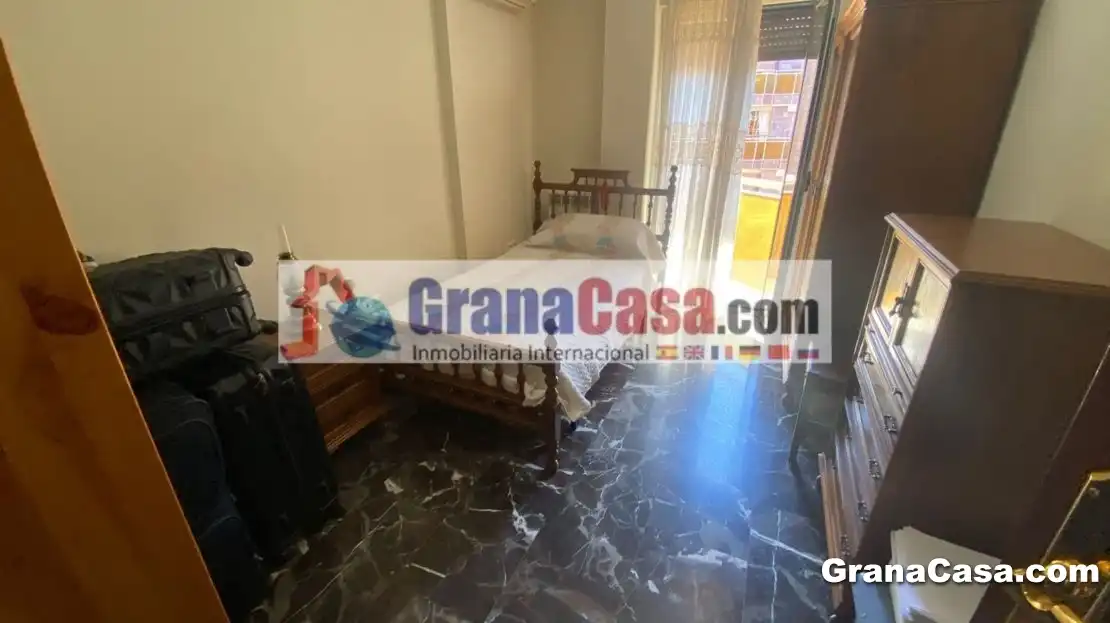 Vista exterior de Pis de lloguer en Granada amb Aire condicionat, Calefacció i Moblat