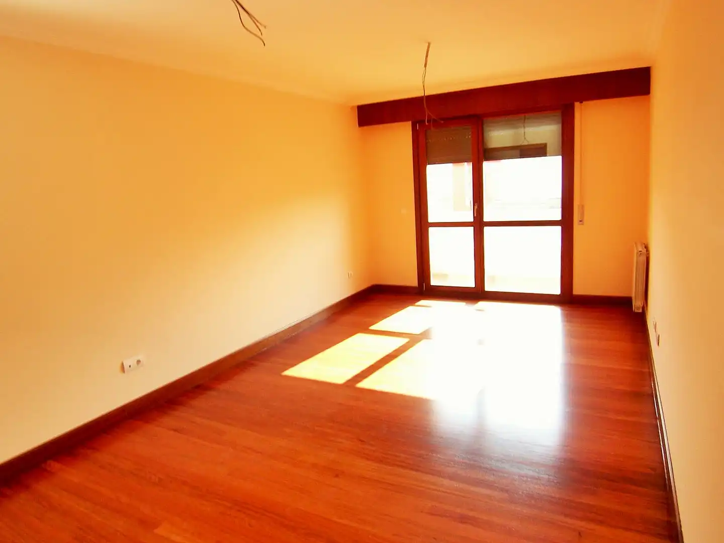 Sala de estar de Piso en venta en Santoña con Calefacción y Balcón