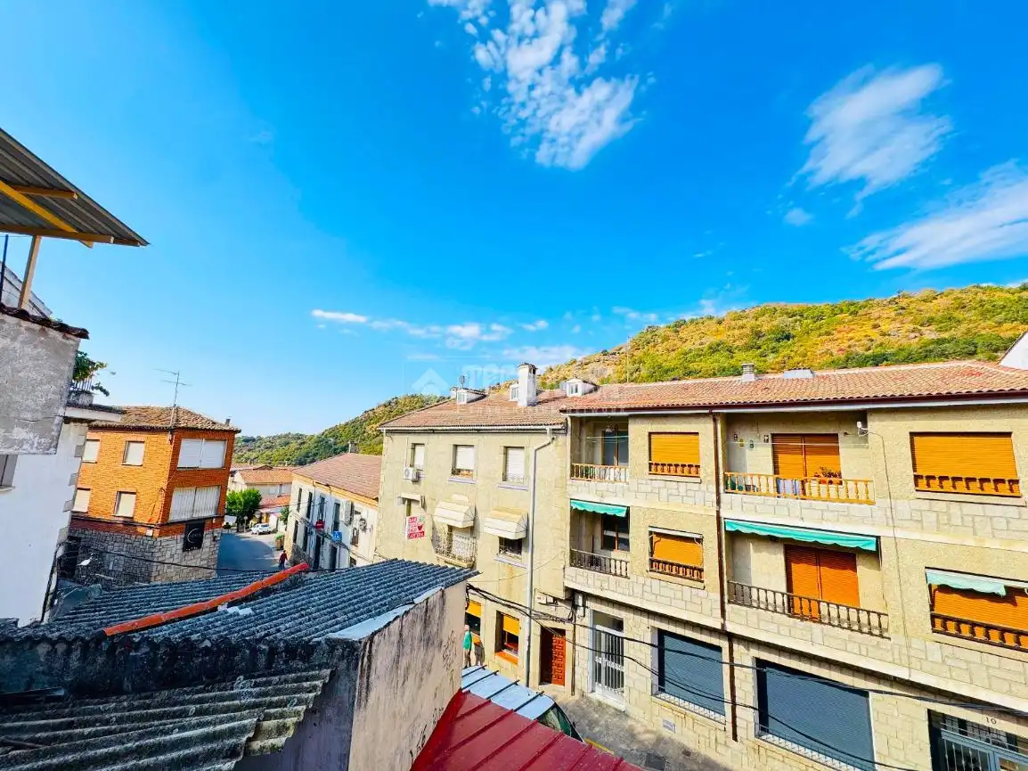Vista exterior de Casa adosada en venda en El Real de San Vicente amb Calefacció i Terrassa