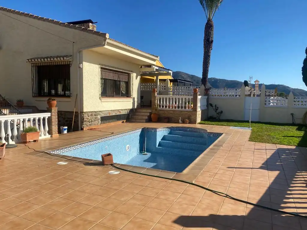 Chalet con piscina en venta en Velilla - Velilla Taramay, imagen 2