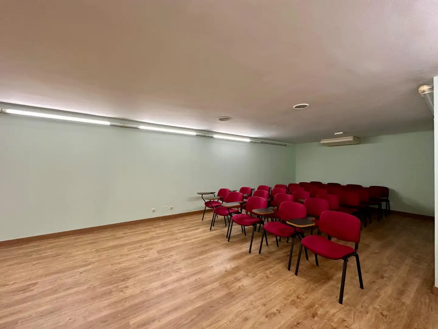 Local comercial en alquiler en Avenida de Valdés, imagen 19