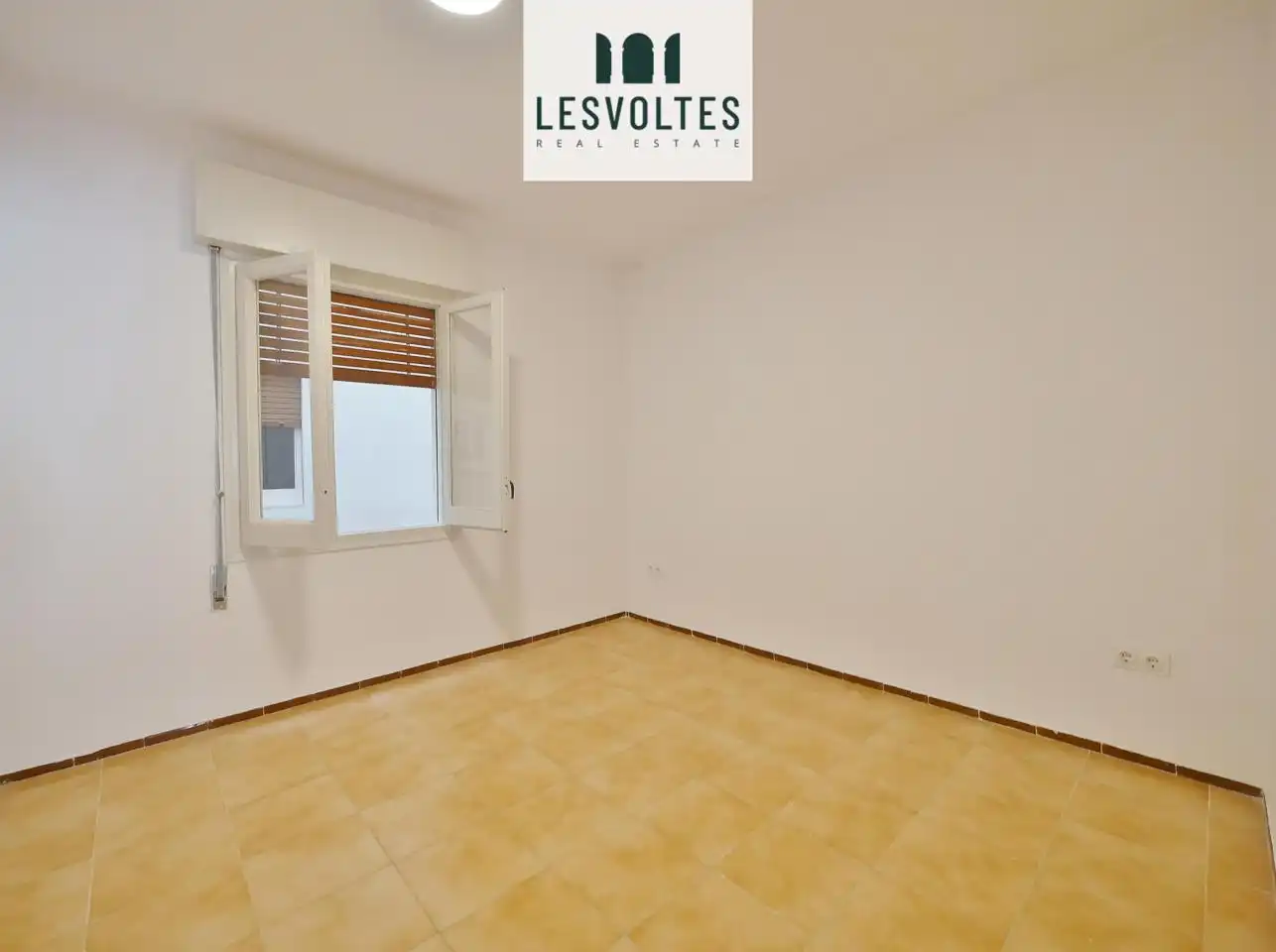 Bedroom of Flat for rent in Palafrugell  with Heating and Balcony