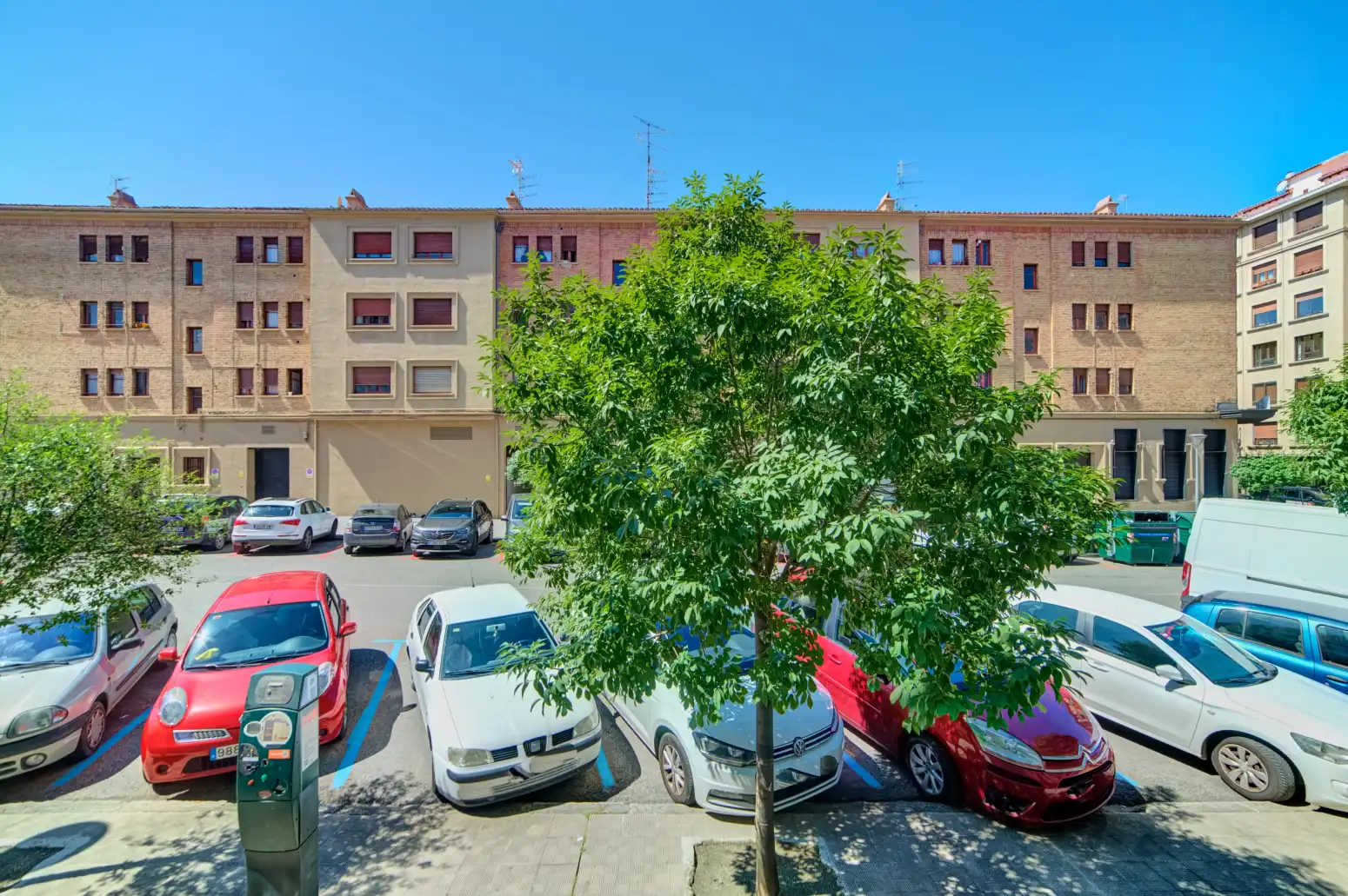 Parking de Piso en venta en  Pamplona / Iruña con Calefacción