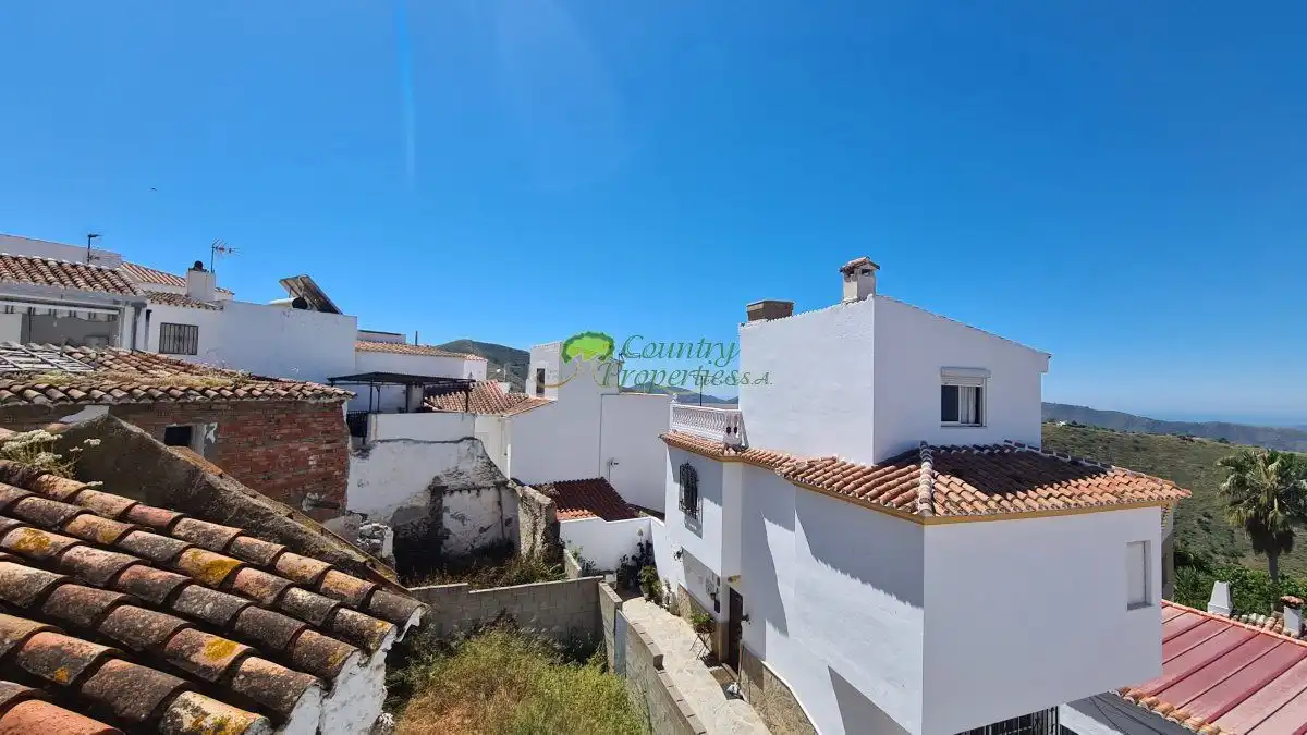 Vista exterior de Casa o chalet en venta en Canillas de Aceituno