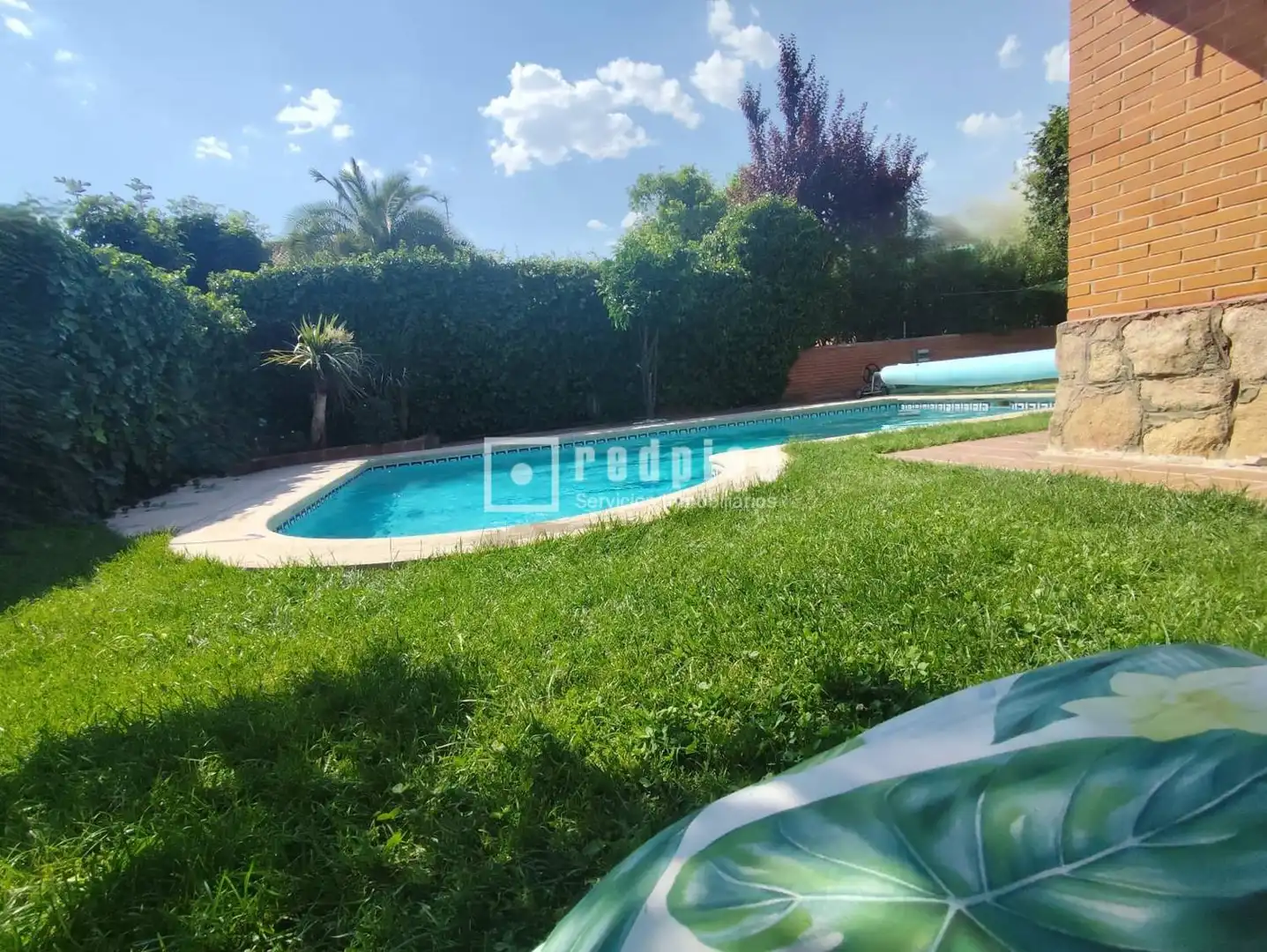 Villa con piscina in vendita a  Urbanizaciones
