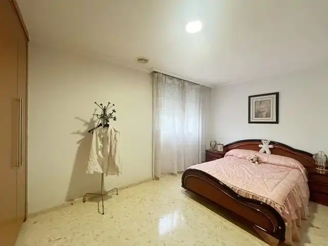 Reihenhaus mit Pool zum Verkauf in Calle de Josefina Manresa, imagen 20