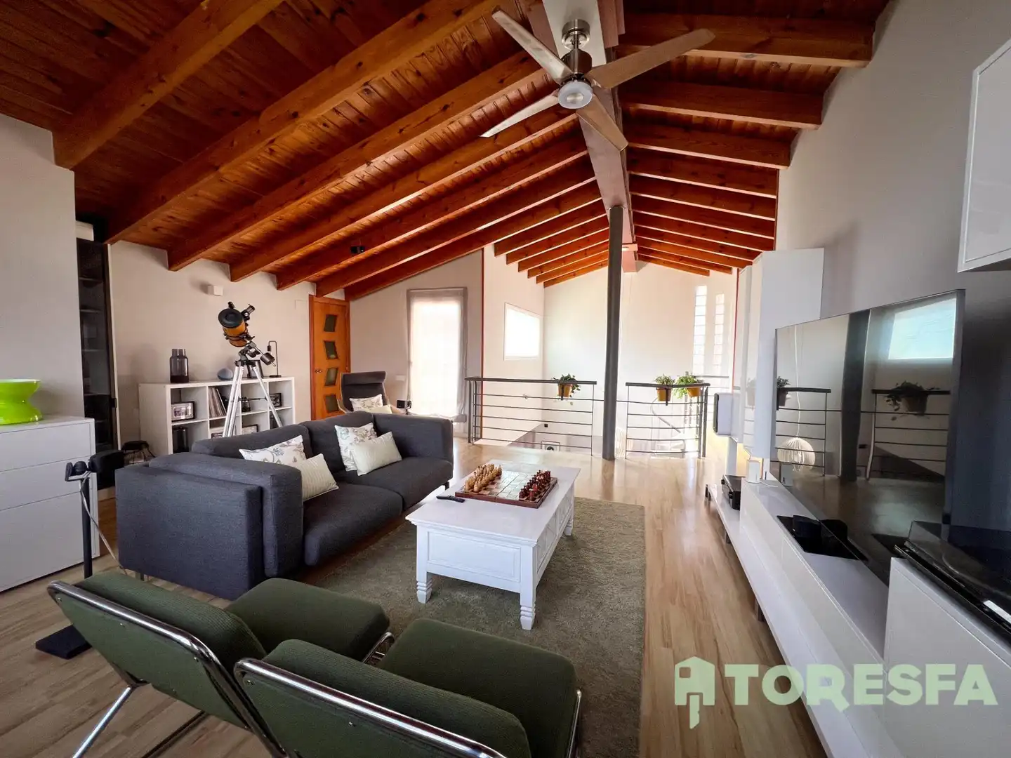 Sala de estar de Casa o chalet en venta en Lliçà d'Amunt con Jardín privado y Parquet