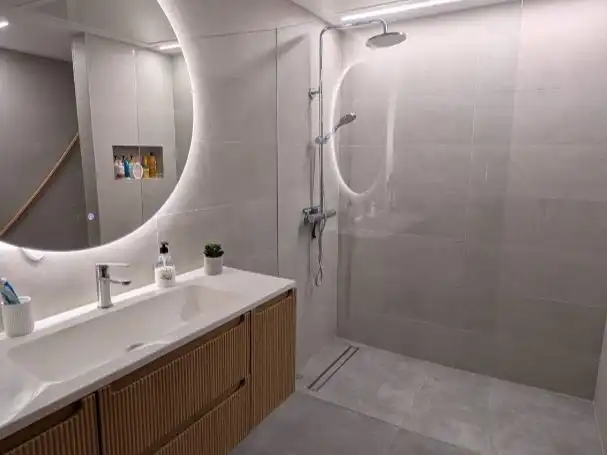 Bathroom of Houses for sale in Marbella  with Air Conditioner and Terrace