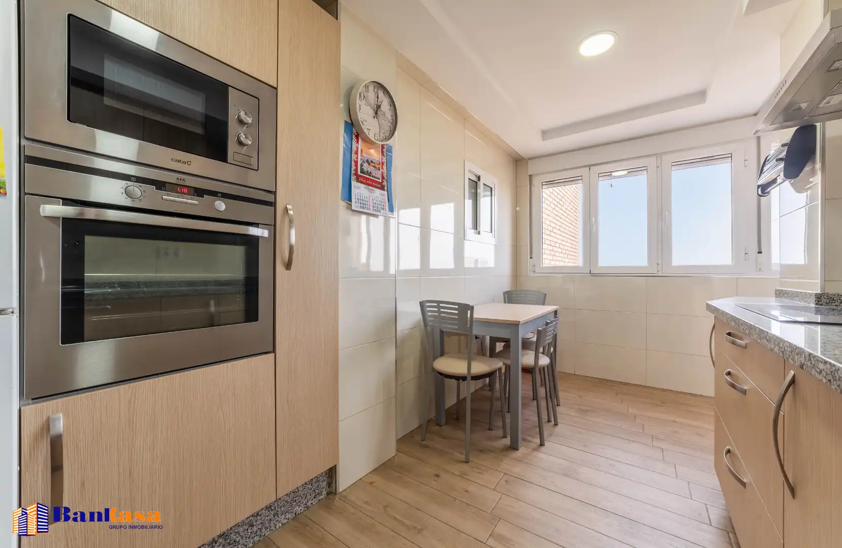 Küche von Wohnung zum Verkauf in Málaga mit Möbliert, Ofen und Waschmaschine